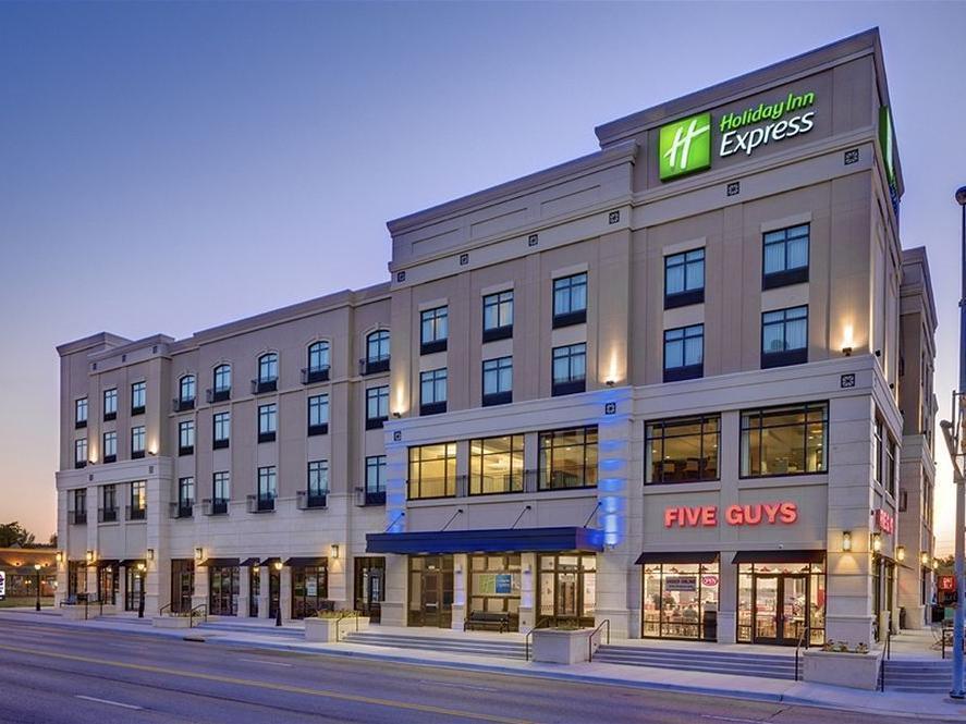 Holiday Inn Express & Suites - Kansas City Ku Medical Center, An Ihg Hotel Exterior photo