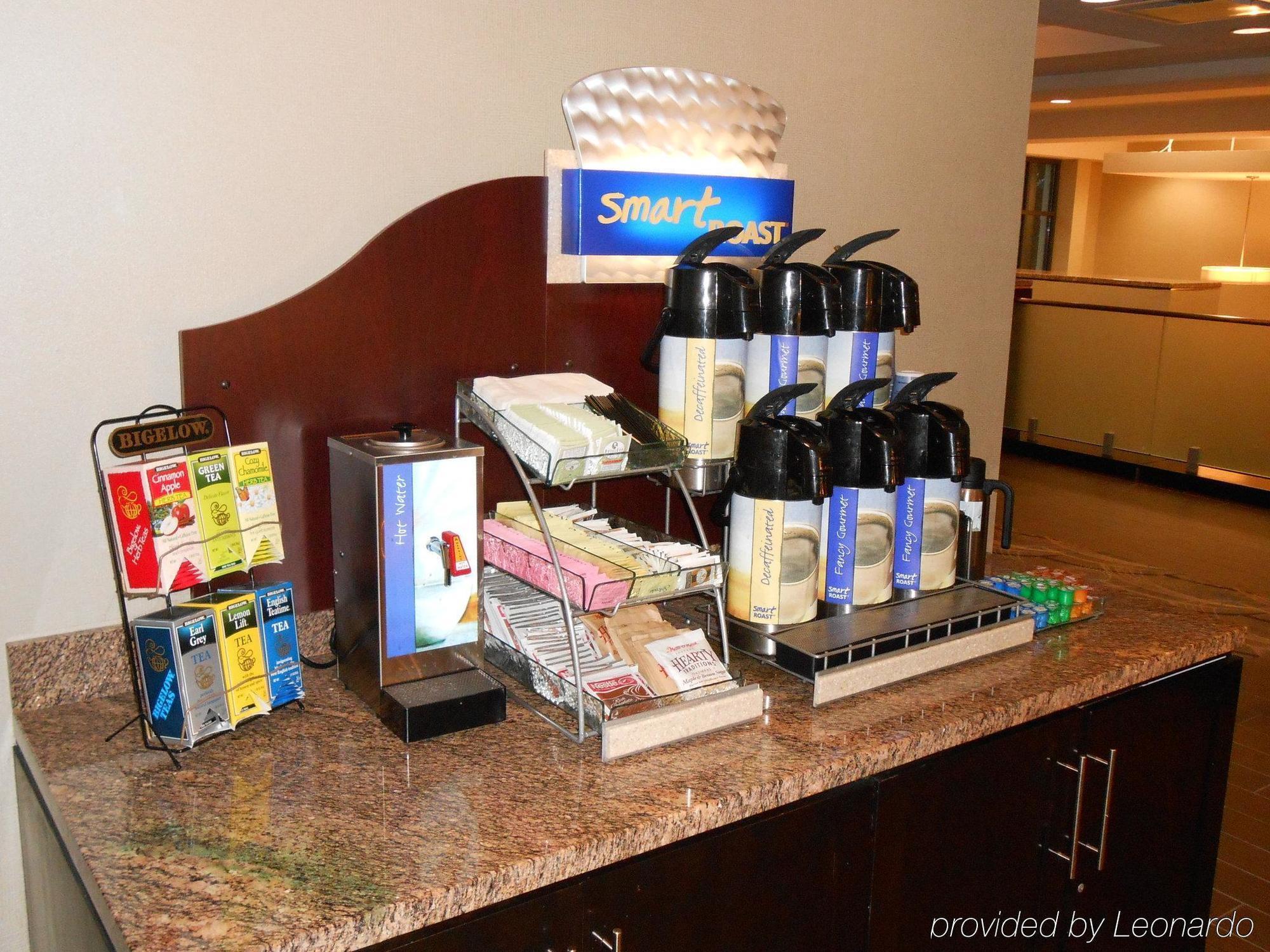 Holiday Inn Express & Suites - Kansas City Ku Medical Center, An Ihg Hotel Facilities photo